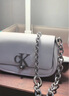 Calvin Klein【七夕礼物】单肩包链条包包字母旋扣翻盖CK女包斜挎马鞍包DH3240 实拍图