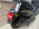 五羊【官方正品】电动摩托车2000W高速大功率电动车男女俩轮代步电动摩托车 镜面黑/速度50M/前后双碟/靠背版 60V22A/全新石墨烯电池/木架发货 实拍图