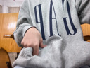 GAP男女装2025秋季新款logo印花抓绒宽松套头连帽衫卫衣786923 浅灰色 S (165/88A) 亚洲尺码 实拍图