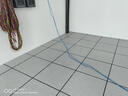 防静电地板全钢国标防静电地板600机房网络pvc陶瓷活动架空抗静电 500*500*28网络地板 实拍图