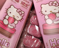好利来×Hello Kitty联名半熟芝士糕点树莓巧克力味零食糕早餐下午茶 树莓巧克力味5枚*2盒 共360g 实拍图
