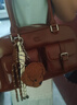 南风Chio2nd桑巴酒廊枕头包包女包秋冬复古波士顿包通勤手提单肩包 【棕色】桑巴酒廊枕头包 实拍图