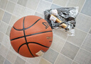斯伯丁（SPALDING）篮球经典掌控系列比赛耐磨室内外通用七号成人篮球77-870YREV1 实拍图