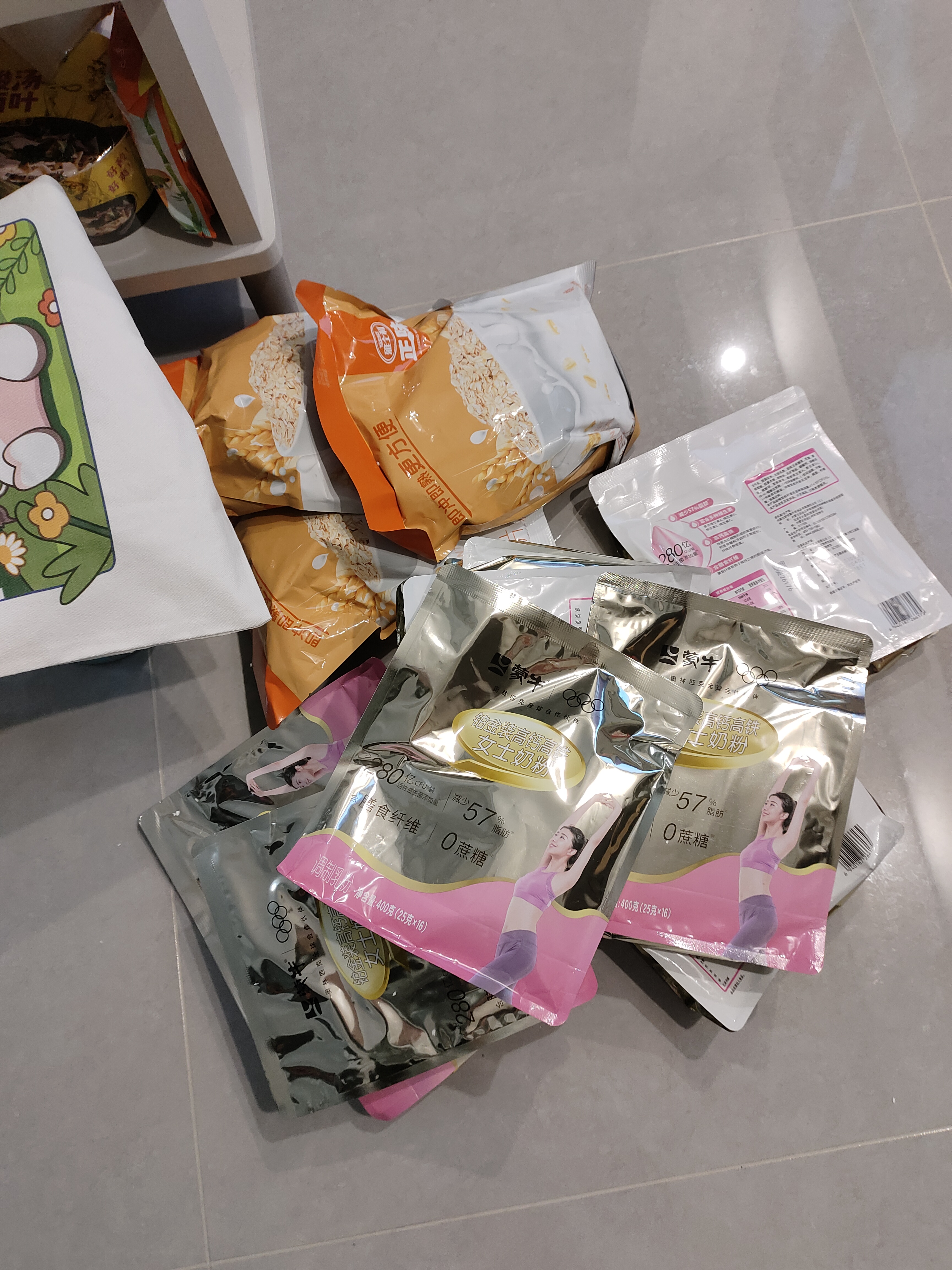 蒙牛铂金装高钙高铁女士奶粉400g/袋营养成人早餐奶粉独立小包装 400g*8袋 实拍图