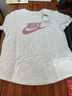 耐克NIKE女子短袖T恤 运动休闲 时尚简约DX7907-052灰粉L 实拍图