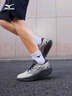 美津浓（MIZUNO）进阶回弹缓震跑步鞋ASTRO PLUS II 03/平菇灰/深影蓝/铁青灰 40.5 实拍图