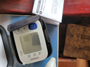 欧姆龙（OMRON）电子血压计手腕式血压仪家用便携血压测量仪医用高精准测血压仪器 【店长推荐】经典款T30J+血压高提醒+测量免脱衣 已售20万台不准包退 实拍图