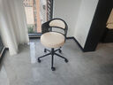 原感实木靠背小巧电脑椅家用办公椅升降转椅小型卧室化妆书房椅学习椅 黑橡色靠背米色纳帕皮（滑轮款） 实拍图