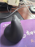罗技（Logitech）Lift人体工学蓝牙鼠标 无线静音垂直办公鼠标 带Logi Bolt接收器 商用版 灰色 实拍图