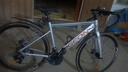 飞鸽（FLYING PIGEON）公路自行车700C跑车成人男女青少年大中小学生车竞速骑行单车 超越铝架-公路把-钛银色 24速入门级 实拍图