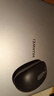 罗技（Logitech）M196 无线蓝牙鼠标 办公鼠标 笔记本商务办公家用 小巧便携 对称手型 石墨灰 实拍图