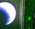 跨境星空投影灯生日礼物蓝牙音箱北极星光月亮台灯卧室氛围小夜灯 激光蓝牙音箱月亮氛围灯(白色) USB插电款+(出口专用) 实拍图