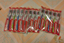 高露洁（Colgate）细毛护龈备长炭软毛成人牙刷12支家庭装款式颜色随机发货京东自营 实拍图