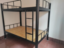亿鉴上下铺铁艺双层床员工高低床宿舍寝室成人铁架子床钢制加高护栏 1.2米宽黑色加厚款【重点推荐】 实拍图