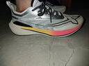 特步【2000公里二代】跑鞋男两千公里耐磨回弹跑鞋体考竞训女跑步鞋 帆白/银色 男-建议拍小半码 44 实拍图