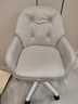 科润沙发电脑椅人体工学椅子办公学习家用舒适久坐卧室化妆宿舍书桌椅 双层款-婴肤科技布-浅灰色-3级防爆气杆 不可调节 固定扶手 双层加厚软包 实拍图