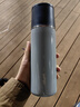 苏泊尔（SUPOR）保温杯大容量316不锈钢水杯男女士保温杯壶便携车载保温杯子 【 一杯双饮】鸽羽灰500ml 实拍图