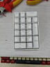 锐蚁F20数字机械小键盘有线20键笔记本电脑外接便携式高颜值程序员凭证财务办公混光外置数字键小键盘 经典商务白-混光 茶轴 轻微段落手感 20键 实拍图