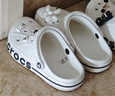 卡骆驰（CROCS）洞洞鞋贝雅卡骆班轻便耐磨一脚蹬休闲鞋|205089 白/深蓝-126 44 (280mm) 实拍图
