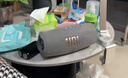 JBL CHARGE5 冲击波五代 便携蓝牙音箱+低音炮 户外防水音响 增强版赛道扬声器 男生礼物 灰色 实拍图