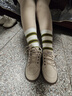 鸿星品断码女鞋踩屎感真皮运动鞋女2025年新款秋季外穿宽胖脚软底防滑鞋 卡其 39 实拍图