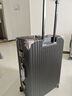 欧遥铝框行李箱男大容量铝合金密码箱次日达可登机旅行箱学生加厚皮箱 黑色【加厚加硬-箱体可坐人】 28英寸 -适用长途【需托运】 实拍图