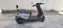 五羊【官方正品】2025款电动摩托车NFC解锁大功率电动车俩轮代步电摩男女时尚电动踏板车 星球灰/速度70M/前后双碟/靠背板 72V26A/全新石墨烯电池/木架发货 实拍图