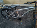 凤凰自行车成年人男女变速自行车青少年单车越野公路车学生山地自行车 钢架/全套轴承/建大轮胎/三刀灰 30速27.5寸【适合170-195cm】 实拍图