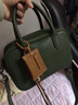 裘真【明星推荐】宽宽包植鞣牛皮休闲斜挎包手提保龄球包女 绿色 实拍图