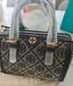 汤丽柏琦（Tory Burch）TB女包 T MONOGRAM 手提托特包水桶包单肩包斜挎酒桶包 82939 405 海军蓝 迷你 实拍图