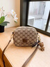 喵小姐轻奢高端品牌女士小包包新款复古单肩斜挎包百搭通勤小圆包送女友 卡其色+挂饰(精致小众高级感小挎包) 实拍图