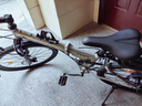 凤凰（Phoenix）可折叠山地车自行车成人男女新款式学生12到18岁变速越野软尾单车 辐条轮/双避震【密封全轴承】钢架肖灰 26寸-24速【身高158-188cm】 实拍图