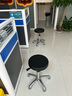 金扎特（ESD）J12防静电凳加厚圆凳升降旋转椅PU发泡实验椅车间流水线洁净室凳 J12铝合金脚+脚杯（高40-54cm) 实拍图