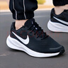 耐克（NIKE）男鞋跑步鞋2025秋冬季新款REVOLUTION 8运动鞋网面透气学生休闲鞋 黑色白FB2207-001革命七常规款 42.5 实拍图