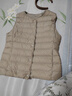 雪中飞经典新款基础舒适轻薄羽绒便捷短款保暖羽绒小马甲轻盈便携舒适 浅亚麻|7100-女 M 165/88A 实拍图