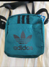 adidas运动单肩斜挎包男女新款阿迪达斯官方三叶草   遗迹凫蓝/黑色   NS(均码) 实拍图