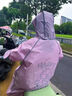 正雨雨衣电动车专用全身防暴雨男女款式单人风衣式带袖雨披加长遮脚 浅紫色【大帽檐全包裹脸部+加长加宽遮脚+透气不闷热 M1有袖套【防水袖套+防渗水不湿脚】 实拍图