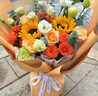 插画鲜花速递向日葵混搭花束表白送女友老婆生日礼物全国同城配送 向日葵韩式混搭花束 实拍图