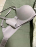 曼妮芬【2件装】光面无痕聚拢内衣无钢圈小胸聚拢 2件装 灰+肤 80C （轻盈中模杯） 实拍图
