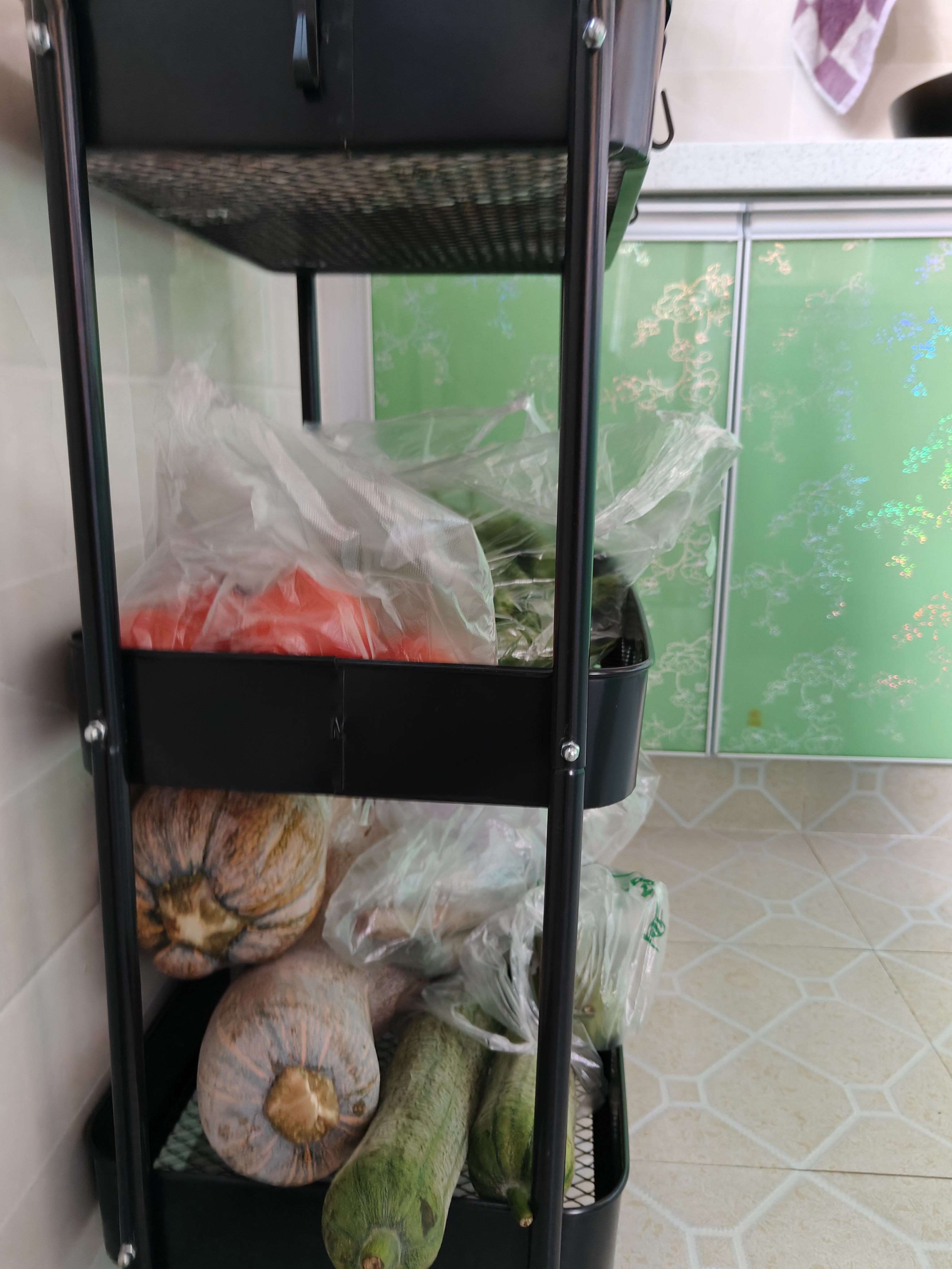 优勤（YOUQIN）厨房置物架多功能落地放菜小推车家用果蔬菜篮子多层收纳架子 【加厚】三层黑色【挂钩+滑轮】 实拍图