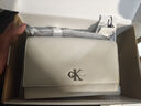 Calvin Klein小众单肩包礼物荔枝纹包包金属搭扣链条翻盖CK女包斜挎包DH2806 67U-粉笔白 OS 实拍图