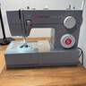胜家（SINGER）4423家用缝纫机电动大功率吃厚锁边台式多功能金属衣车迷你小型 4423原机标配 实拍图