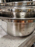 炊大皇304不锈钢盆筛五件套 加厚洗菜盆和面盆调料腌肉盆米筛五个组合装 实拍图
