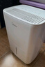 美的（Midea）小方物除湿机/抽湿机 日除湿量12升/天 App智控 家用干衣轻音卧室除湿器 净化升级款CF12BD/N7-DO1 实拍图