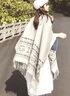 朗琦威尊民族风旅游大披肩女外搭双面仿羊毛围巾斗篷流苏空调房披风毯潮云 长须款 150*130cm 实拍图