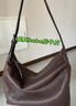 裘真【明星同款】植鞣胎牛皮腋下经典hobo包通勤真皮女包 咖啡色-大号(胎牛皮版) 小包/大包 实拍图