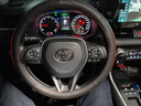 JZCP汽车方向盘套冬季四季通用真皮防滑吸汗超薄高档耐磨保护男款把套 丰田卡罗拉雷凌RAV4荣放汉兰达凯美瑞锋兰达亚洲龙 黑色红线 带车标款 实拍图