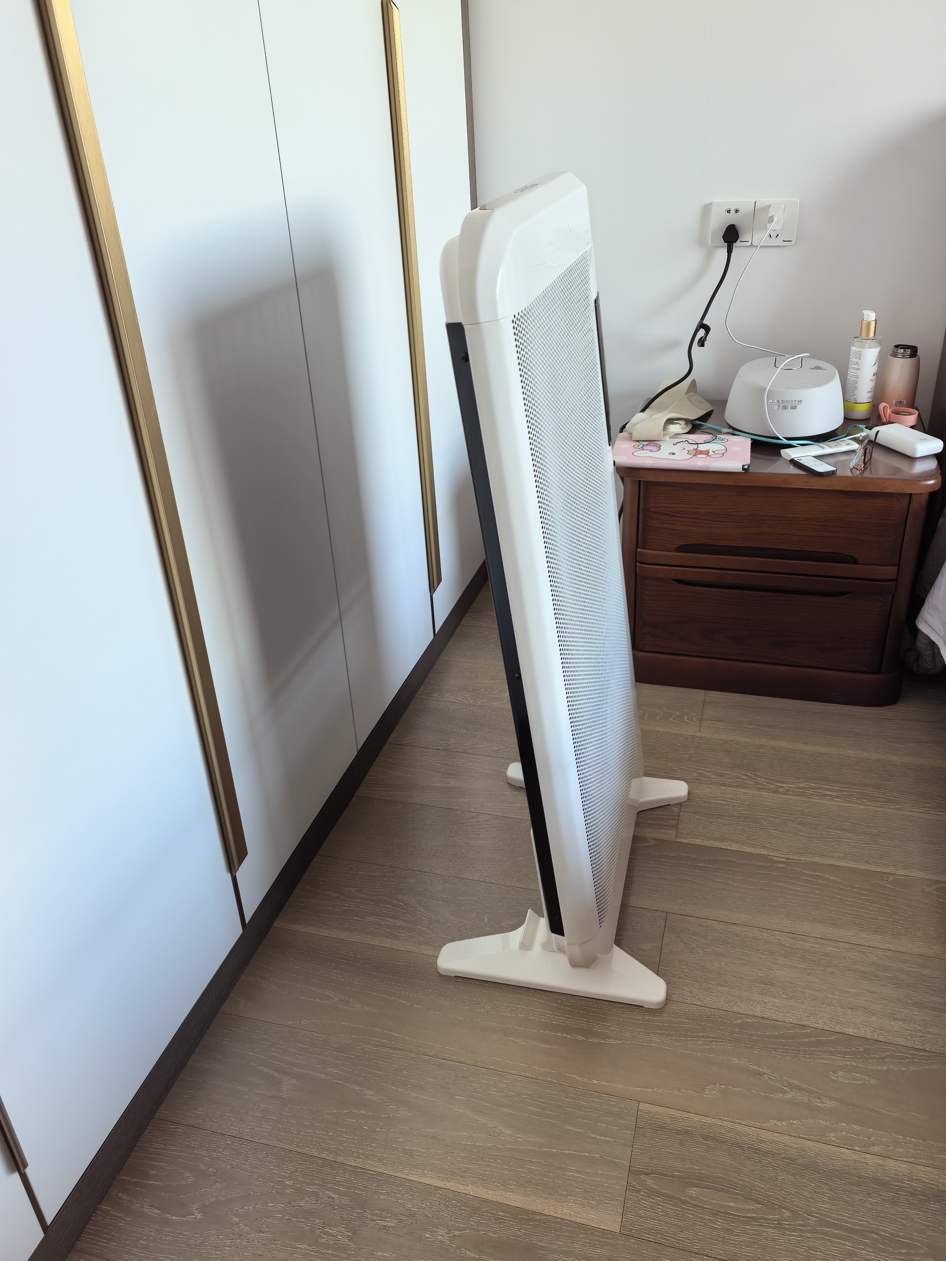 ILVSD德国变频取暖器大面积石墨烯家用节能电暖器速热省电暖气地暖全屋升温墙暖气片壁挂暖风机电热恒温 2200W升级款【AI强省电变频】 17㎡内供暖 无风不干燥+负离子净化+APP远程遥控 实拍图
