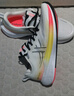 特步（XTEP）动力巢科技跑步鞋男鞋减震透气跑鞋路跑先锋运动鞋秋冬网面回弹鞋 帆白/秋葵黄/荧光山茶红 39 实拍图