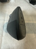 罗技（Logitech）Lift人体工学鼠标 垂直鼠标 小手鼠标 无线蓝牙鼠标 3台设备秒切换 带Logi Bolt接收器 黑色 实拍图